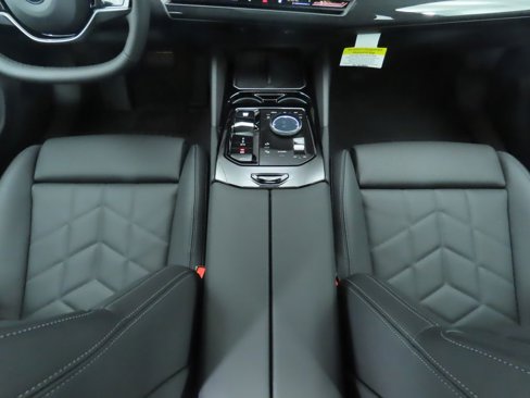 Used 2025 BMW 530i image 18