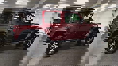 Used 2022 Jeep Wrangler Unlimited Rubicon w/ Cold Weather Group image 9
