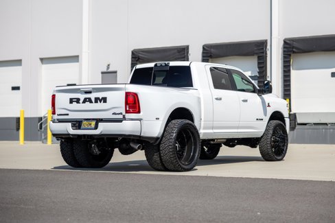 Used 2025 RAM 3500 Laramie w/ Night Edition image 15