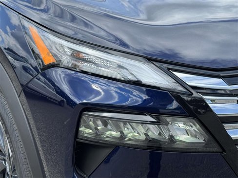 New 2026 Nissan Rogue SV image 7