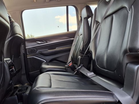 Used 2021 Jeep Grand Cherokee L Limited image 38