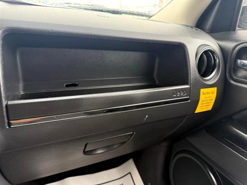 Used 2017 Jeep Patriot Sport w/ Power Value Group image 28