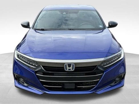 Used 2022 Honda Accord Sport image 2