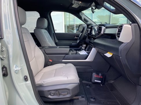 New 2026 Toyota Tundra SR5 image 17