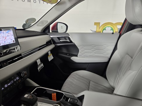 New 2025 Mitsubishi Outlander SEL image 25