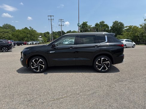New 2025 Mitsubishi Outlander SEL image 12
