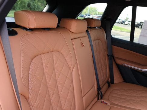 New 2026 BMW X5 xDrive40i w/ Premium Package image 17