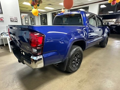Used 2022 Toyota Tacoma SR5 image 11