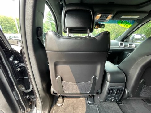 Used 2014 Jeep Grand Cherokee Limited w/ Trailer Tow Group IV image 36