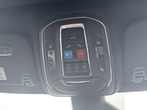 New 2025 Jeep Wagoneer L 4WD w/ Convenience Group I image 35