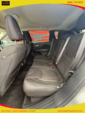Used 2016 Jeep Cherokee Latitude w/ Safety/Convenience Group image 9