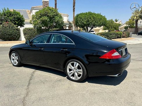 Used 2010 Mercedes-Benz CLS 550 w/ Premium I Pkg image 6