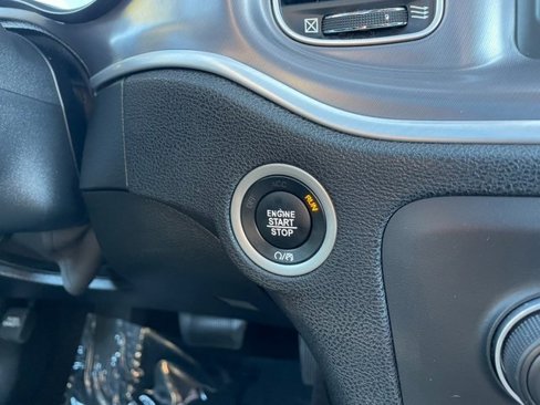 Used 2020 Dodge Charger SXT image 20