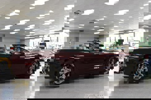 Used 2003 Chevrolet Corvette Convertible w/ Preferred Equipment Group1 image 9
