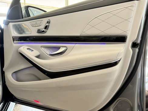 Used 2015 Mercedes-Benz S 550 Sedan image 30