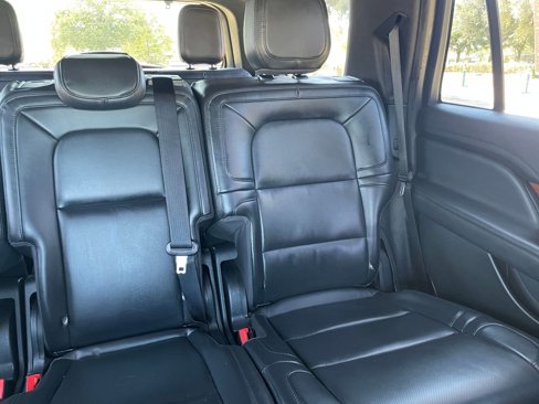 Used 2024 Lincoln Navigator Premiere image 37