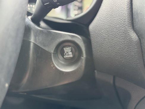 Used 2020 Jeep Renegade Altitude image 25