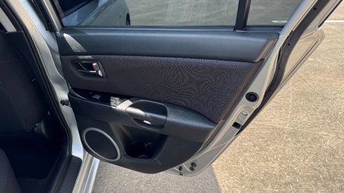Used 2009 MAZDA MAZDA3 s Touring image 14