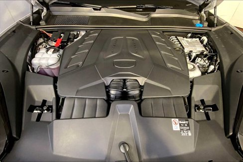 New 2026 Porsche Cayenne Turbo image 21