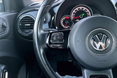 Used 2018 Volkswagen Beetle 2.0T Coast image 15