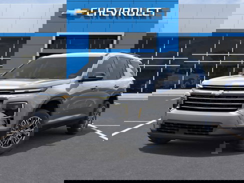 New 2026 Chevrolet Traverse LT w/ Driver Confidence Package image 6