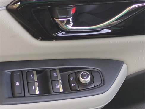 New 2025 Subaru Forester Limited image 19