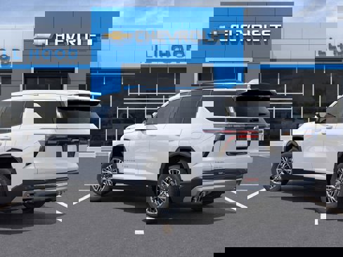New 2026 Chevrolet Traverse LT image 3