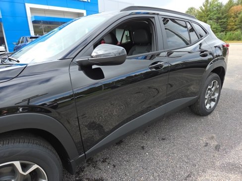 New 2026 Chevrolet Trax LT w/ Driver Confidence Package image 14
