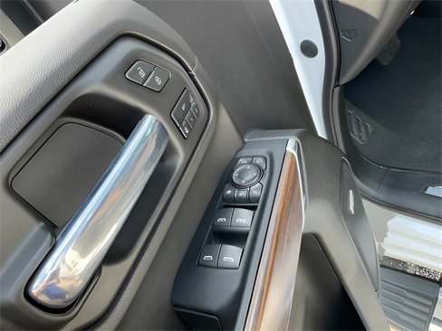 Certified 2023 Chevrolet Silverado 2500 High Country image 8