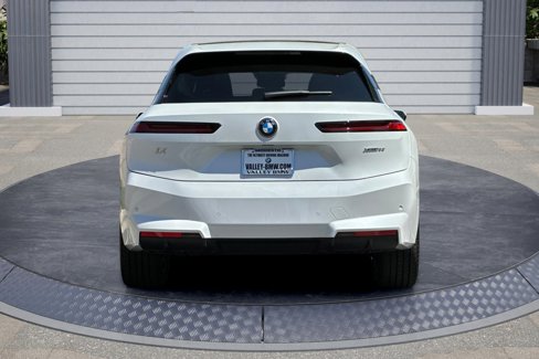 New 2026 BMW iX xDrive60 w/ Premium Package image 5