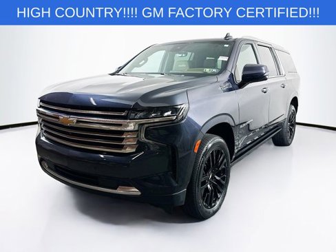 Used 2023 Chevrolet Suburban High Country image 3