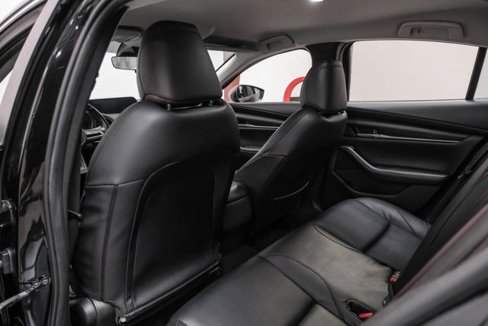 Used 2021 MAZDA MAZDA3 s image 40