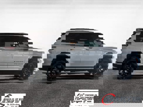New 2025 Jeep Grand Cherokee L Limited w/ Black Appearance Package image 6