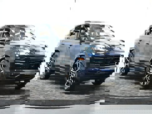 New 2025 Porsche Cayenne Coupe image 7