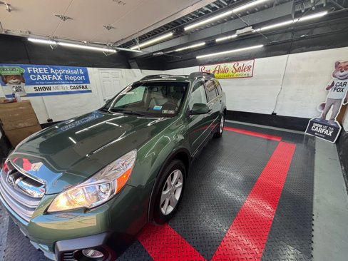 Used 2014 Subaru Outback 2.5i Premium w/ Moonroof Package image 2