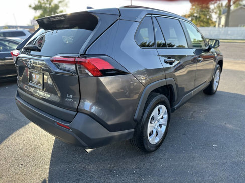 Used 2019 Toyota RAV4 LE image 7