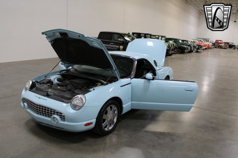 Used 2003 Ford Thunderbird image 9