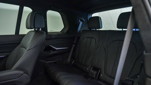 New 2026 BMW X7 M60i image 27