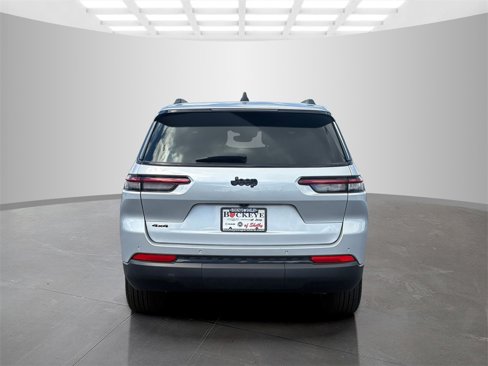 Certified 2024 Jeep Grand Cherokee L Laredo image 4