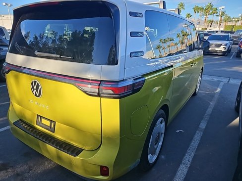 Used 2025 Volkswagen ID. Buzz 1st Edition image 8