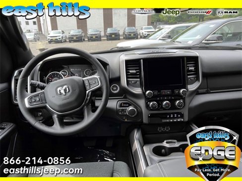 New 2026 RAM 1500 4x4 Crew Cab image 4