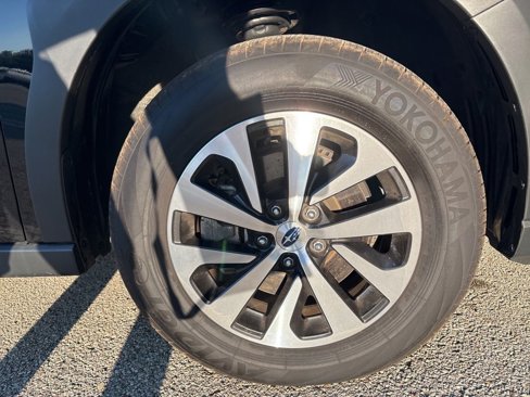 Certified 2025 Subaru Outback Premium image 44