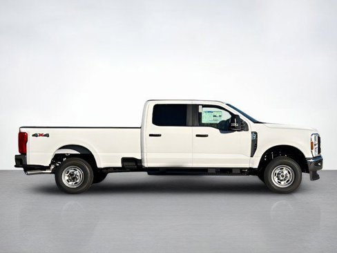 New 2026 Ford F250 XL image 2