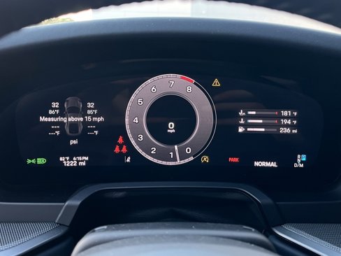 Used 2025 Porsche 911 Carrera image 17