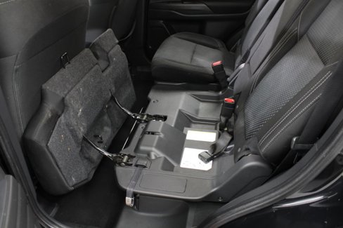 Used 2020 Mitsubishi Outlander ES image 15