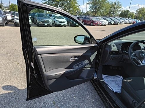 Used 2023 Nissan Sentra SV image 10
