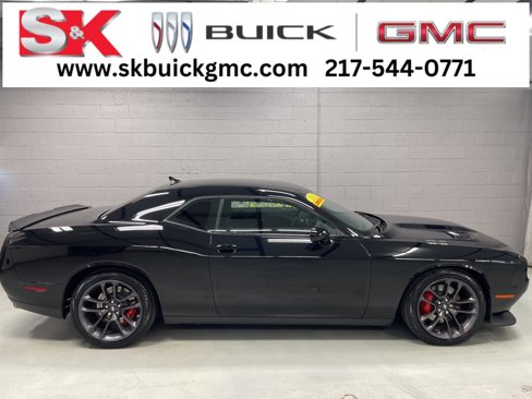 Used 2022 Dodge Challenger R/T Scat Pack image 1