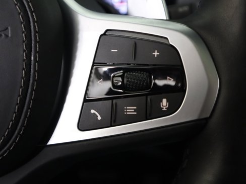 Used 2022 BMW X7 M50i image 52