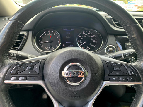 Used 2018 Nissan Rogue SV w/ Sun & Sound Touring Package image 19