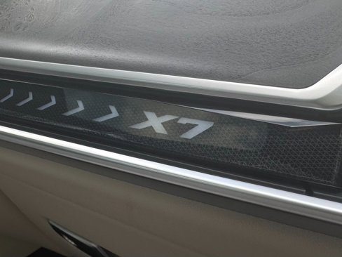 Used 2025 BMW X7 xDrive40i w/ M Sport Package image 31